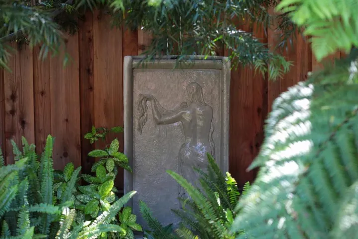 1175 Solana Drive, Mountain View, California 94040