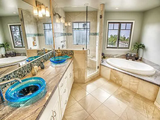 Master Bath/Spa