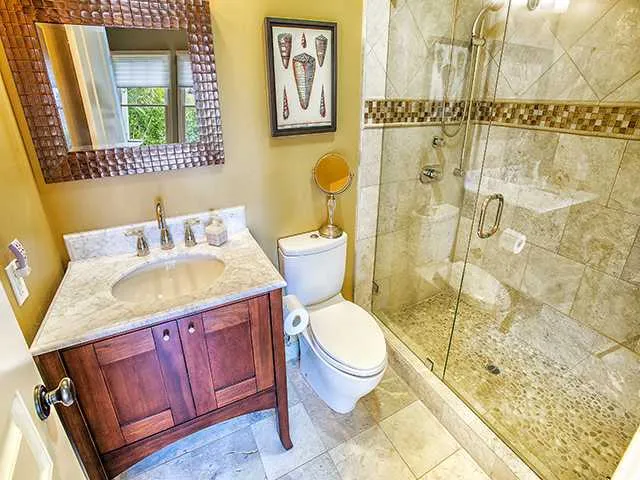 En Suite Bath