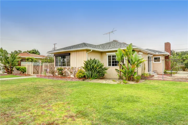 9814 Wiley Burke Avenue, Downey, California 90240