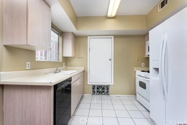 11725 Lemay Street 11, North Hollywood, California 91606