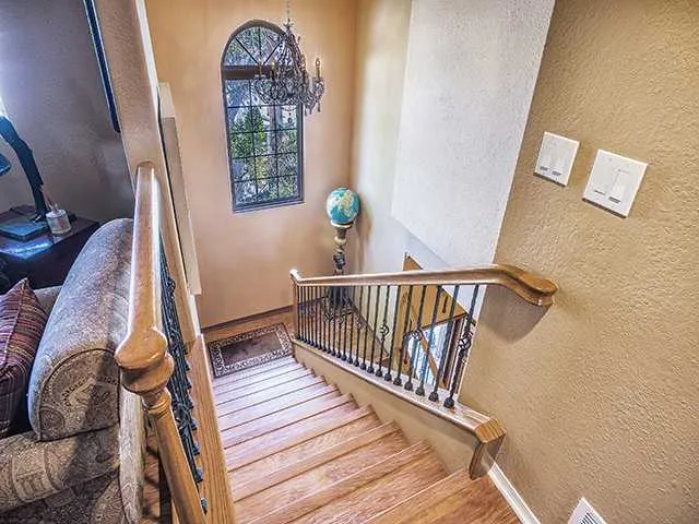 Grand and Elegant Staircase