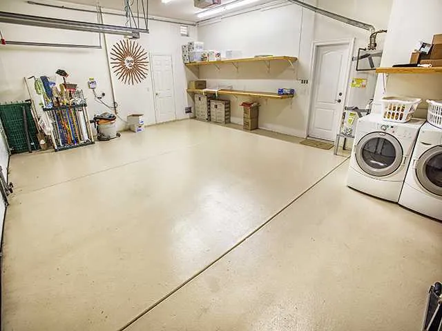 Oversized 3 Car Garage