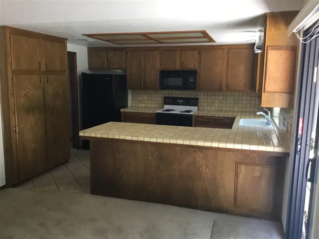 1014 Olly Ct, Vista, California 92083