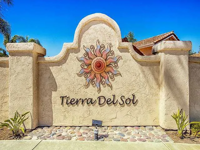 16071 Caminito Tomas, San Diego, California 92128