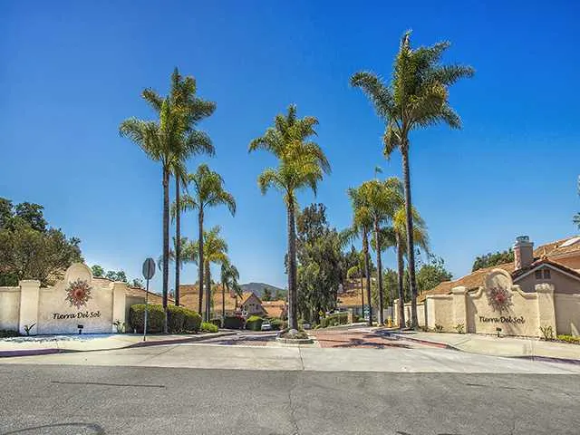 16071 Caminito Tomas, San Diego, California 92128