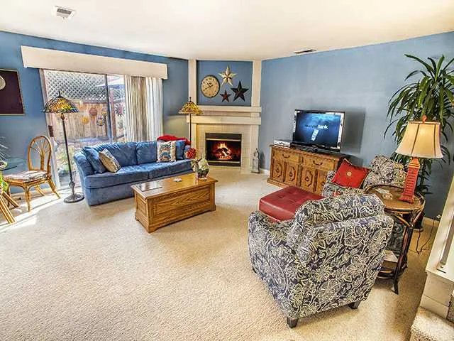 16071 Caminito Tomas, San Diego, California 92128