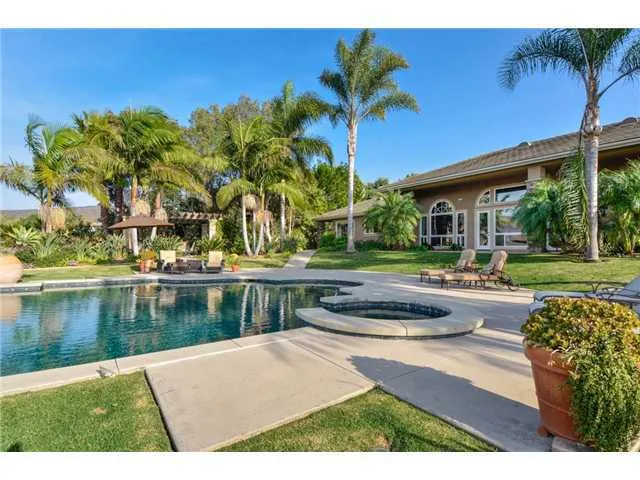 3364 Lone Hill Lane, Encinitas, California 92024