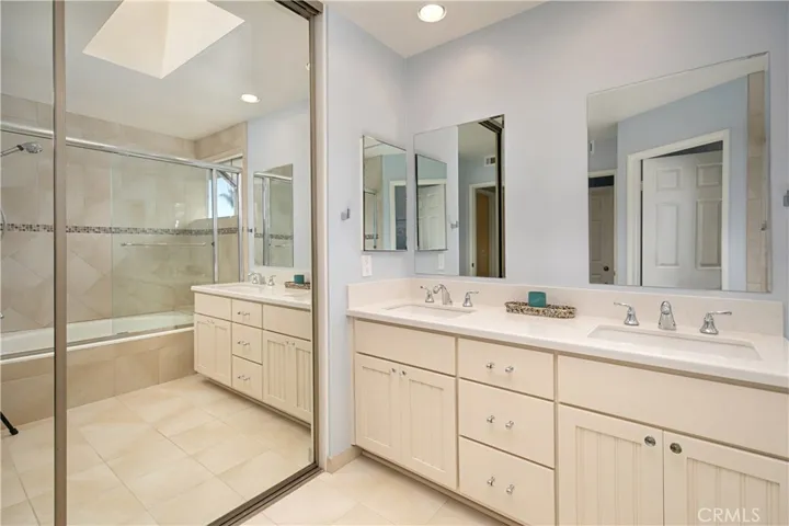 2148 Camino Laurel, San Clemente, California 92673
