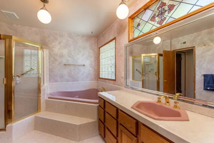 23523 Canzonet St Woodland-013-008-Still