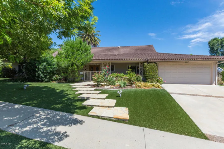 23523 Canzonet St Woodland-001-007-Still