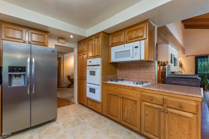 23523 Canzonet St Woodland-011-003-Still
