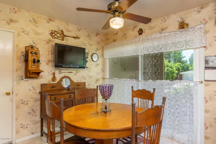 23523 Canzonet St Woodland-009-006-Still