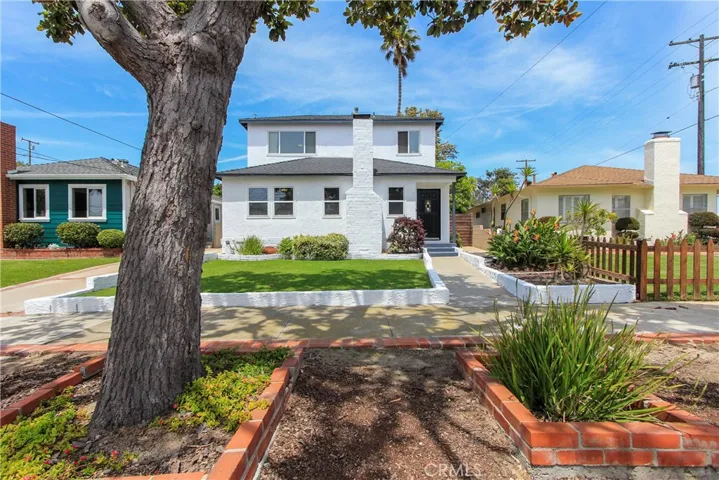 702 N Maria Avenue, Redondo Beach, California 90277
