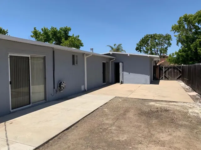 684 Meadow Drive, Salinas, California 93905