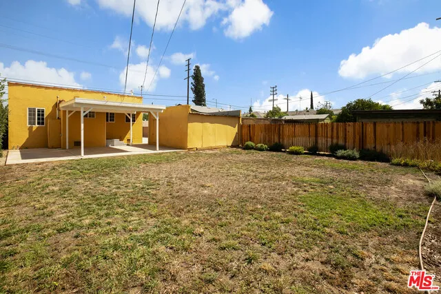 11214 Oxnard Street, North Hollywood, California 91606