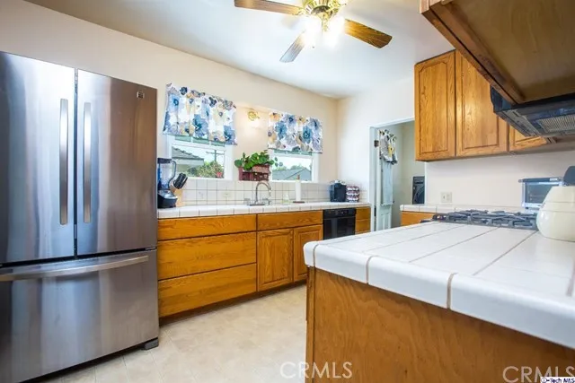 1153 Norton Avenue, Glendale, California 91202