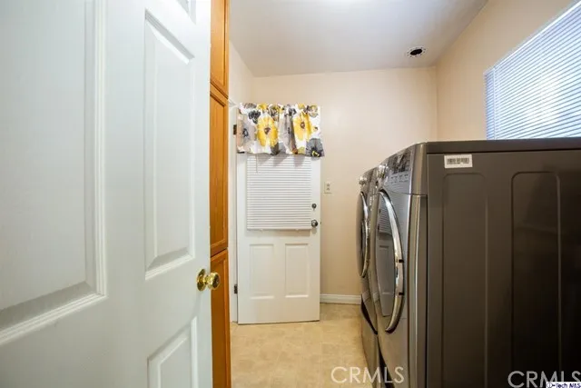 1153 Norton Avenue, Glendale, California 91202