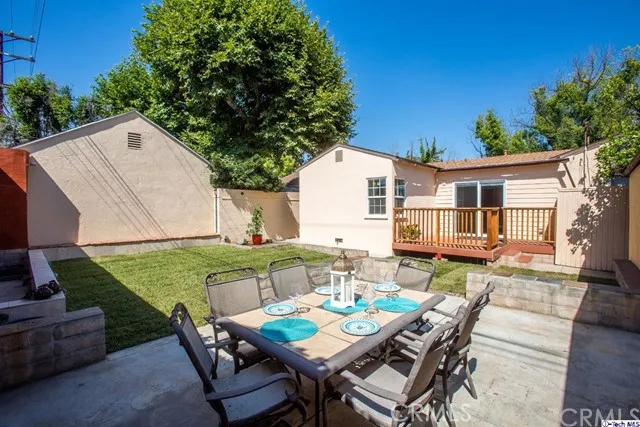1153 Norton Avenue, Glendale, California 91202