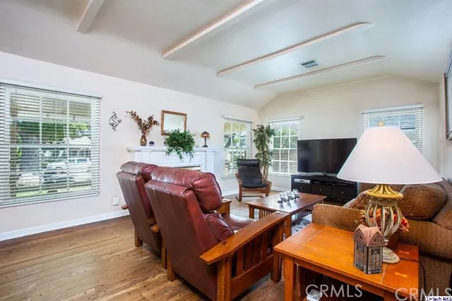 1153 Norton Avenue, Glendale, California 91202