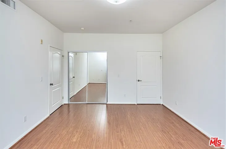 949 S Manhattan Place 304, Los Angeles, California 90019