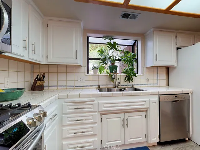 294 Via San Blas, San Luis Obispo, California 93401