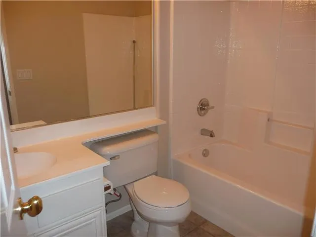 642 Sumner 4, Oceanside, California 92058