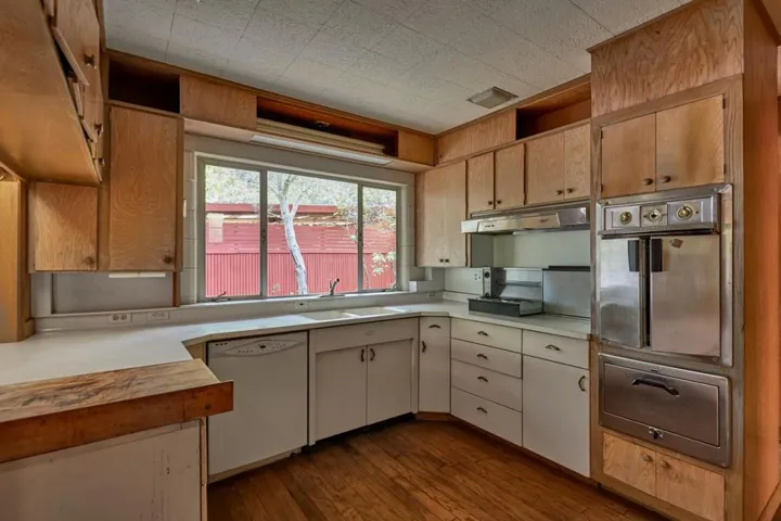 816 Covington Road, Belmont, California 94002