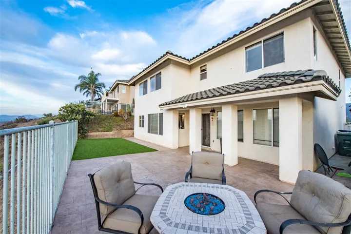 2114 Crystal Clear Dr, Spring Valley, California 91978