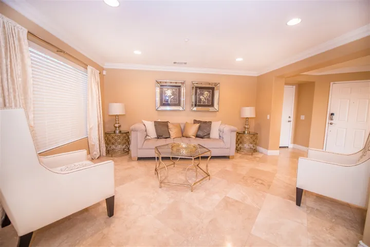 2114 Crystal Clear Dr, Spring Valley, California 91978