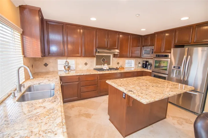2114 Crystal Clear Dr, Spring Valley, California 91978