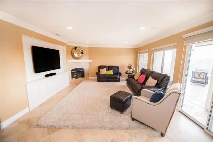 2114 Crystal Clear Dr, Spring Valley, California 91978