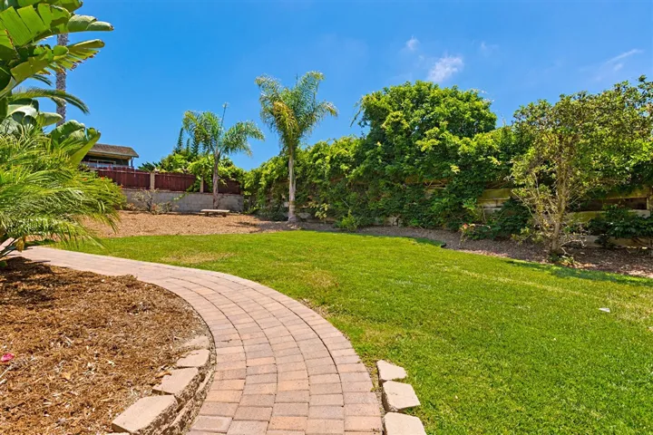 1624 Gascony Road, Encinitas, California 92024