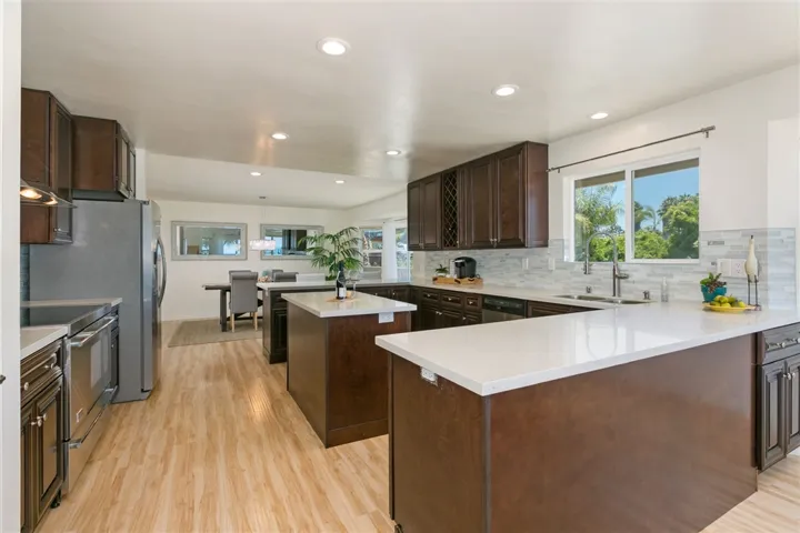 1624 Gascony Road, Encinitas, California 92024