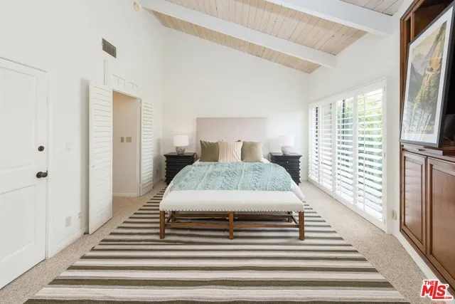 323 San Vicente 13, Santa Monica, California 90402