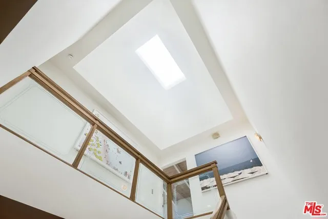 323 San Vicente 13, Santa Monica, California 90402