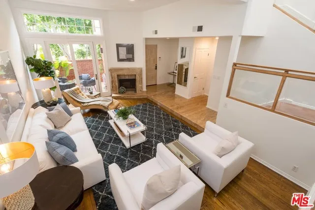 323 San Vicente 13, Santa Monica, California 90402