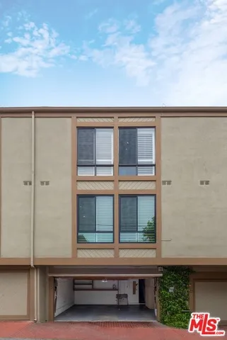 323 San Vicente 13, Santa Monica, California 90402