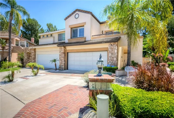 955 S Lone Pine Lane, Anaheim Hills, California 92808