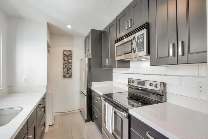 1919 Alameda De Las Pulgas 70, San Mateo, California 94403
