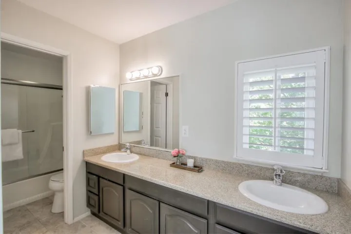 1919 Alameda De Las Pulgas 70, San Mateo, California 94403