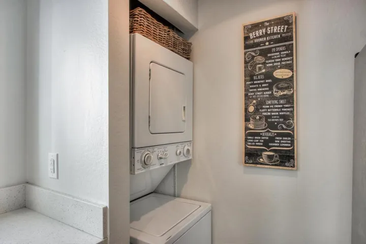 1919 Alameda De Las Pulgas 70, San Mateo, California 94403