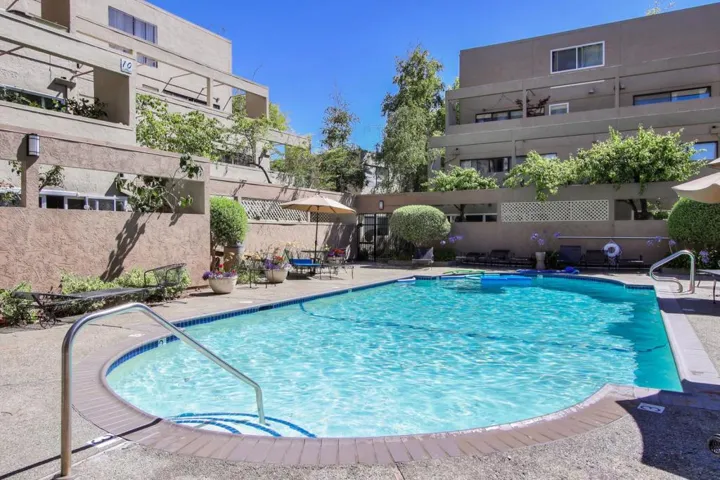 1919 Alameda De Las Pulgas 70, San Mateo, California 94403