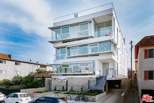 12770 1/2 Caswell Avenue 401, Los Angeles, California 90066