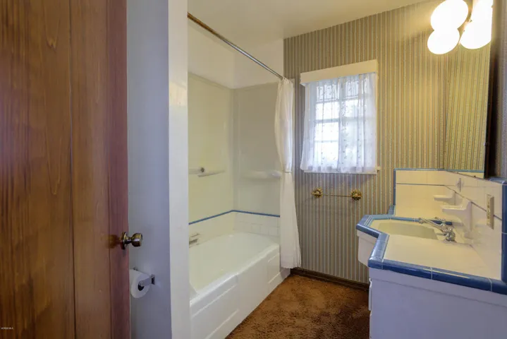 24445 Arcadia Hall Bath