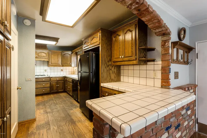24445 Arcadia Kitchen #3
