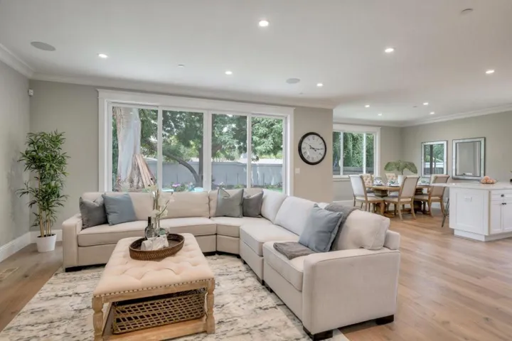 456 Farley Street, Mountain View, California 94043
