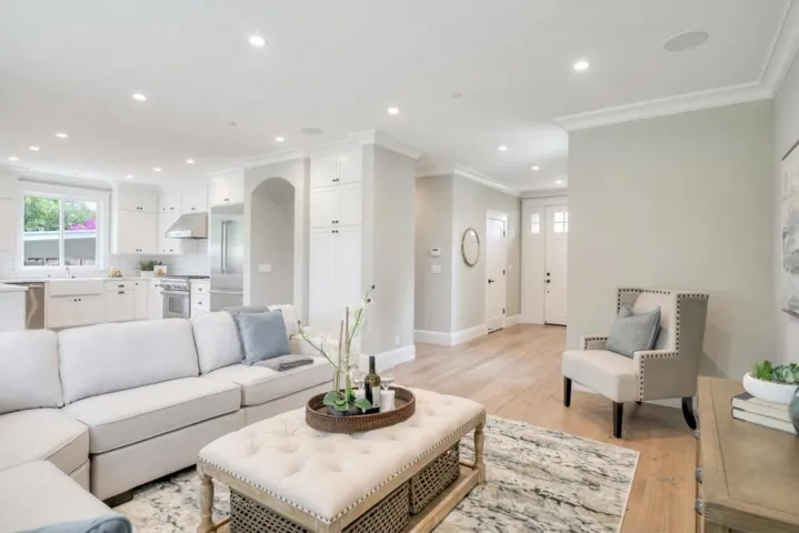 456 Farley Street, Mountain View, California 94043