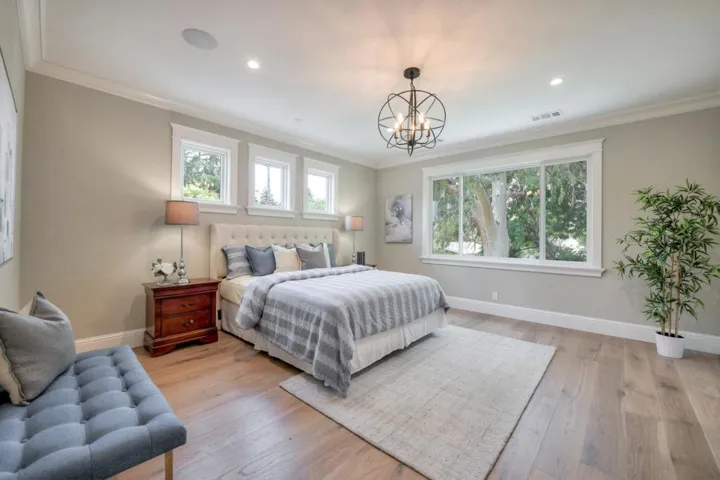 456 Farley Street, Mountain View, California 94043