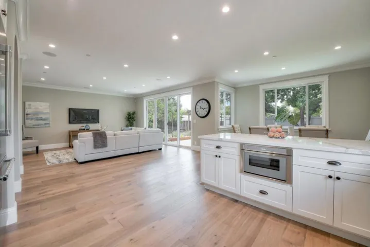 456 Farley Street, Mountain View, California 94043